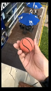 Đồ chơi bóng ném đàn hồi rèn luyện phản xạ