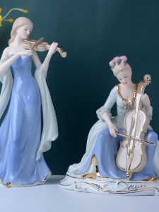 Creative Violin Girl Ceramic Figurine Artwork Living Room TV Cabinet Decorative Accessories Middle-Aged Style Home Decorations