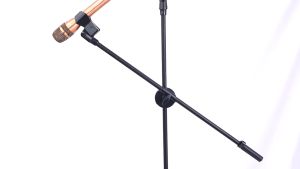 Tripod Holder Mikrofon Tripod Swing Boom Floor Metal Stand Microphone Holder Tripod - Black - Stand Mikrofon Studio dengan Ketinggian Disesuaikan dan 2 Klip Mikrofon (Paket Termasuk)