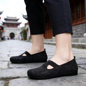 Flats Women Sneakers Summer Mesh Breathable Mother Shoes Soft Sole Non-Slip Shoes Solid Color Comfor