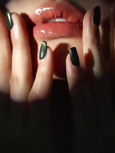 GIRLCULT | Non-stick Cup Mirror-like Lipstick Chibi Color