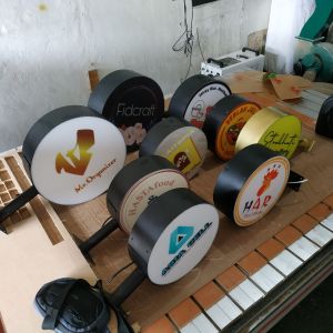 Neon Box Bulat 25cm 2 Muka Custom
