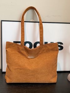 กระเป๋าถือผ้าคอร์ดูรอยความจุขนาดใหญ่สำหรับผู้หญิง กระเป๋าสะพายไหล่แบบมีซิป ทรงกลม สไตล์ลำลอง กระเป๋าถือแบบลำลอง