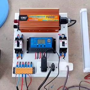 ชุดนอนนาพลังงานแสงอาทิตย์ รุ่น2000W UKC 12Vto 220V ครบชุดพร้อมใช้งาน แถมฟรีหลอด LED แผงโซล่าเซลล์ 20Wสาย9เมตร แบต ปากคีบ พร้อมส่ง