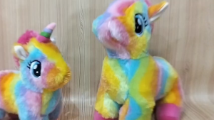 Boneka Kuda Warna-Warni & Unicorn Little Pony: Desain Unik untuk Anak