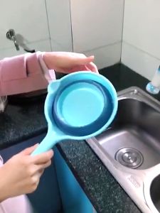 Foldable Water Dipper Collapsible WATER SCOOP DIPPER Water Ladle Multi-purpose Folding Durable Material(Color Random)