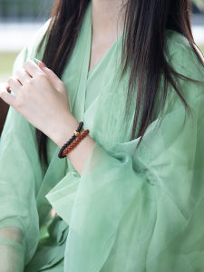 Natural Frankincense Chinese Style Bracelet Baoshan Nanhong Womens New 2024 Hand Chain Cloud Silk Book Original Design Jewelry