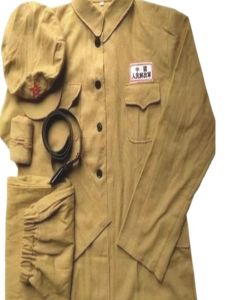 เสื้อผ้าทหารแดงโบราณสไตล์ 50s สำหรับการแสดงละครโทรทัศน์และภาพยนตร์ เสื้อผ้าทำงานแบบจีนสำหรับผู้หญิงวัย 25-35 ปี