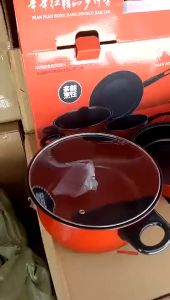 หม้อและกระทะ 3 ชิ้น ชุดหม้อ สีแดง ชุดเครื่องครัวสุดคุ้ม กระทะหม้อ ชุดกระสุดคุ้ม