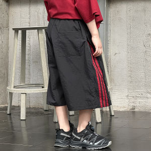 Boys Summer Short Sleeve T-Shirt And Sporty Loose Pants Five Parts Set Childrens Clothing Korean Style Cotton Blend Material