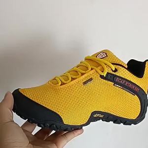 Outdoor Mountain Climbing Shoes Non-Slip Breathable for Men Trekking Sneakers Hiking Shoes Water Shoes New Style