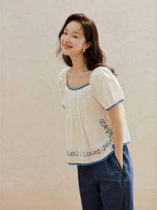 INMAN | Áo Sơ Mi Voan Cotton Thêu Pháp Cổ Vuông Ôm Dáng