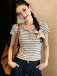 Stylish Striped Short-Sleeved T-Shirt