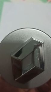Logo Lazang xe Renault đường kính 60mm với 2 màu Đen và Bạc cho bạn chọn. renault60