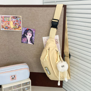 สไตล์ญี่ปุ่นลําลองผ้าใบไนลอนกระเป๋าสะพายข้างสําหรับผู้หญิงขนาดเล็ก Dumpling รูปร่างสถานการณ์การพักผ่อน