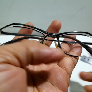 Gọng mắt kính Nhật Sollo Titanium ngang kính 135mm second hand