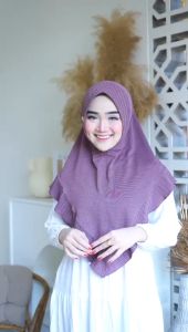Jilbab Instan Amira Rempel Plisket By Daura Gama