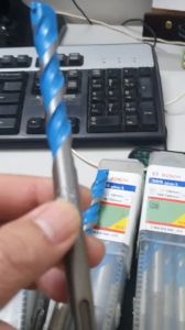 Mũi Khoan Bê Tông BOSCH chuyên dụng phi 6 8 10121416 cm.Gía cho một mũi khoan