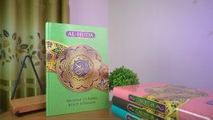 Al Quran Besar Al Huda Mushaf 15 Baris Khot Utsmani Pilung Alquran Ukuran A4 Kertas HVS