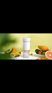 Portable Xiaomi Blender Made of Durable Plastic 300ml