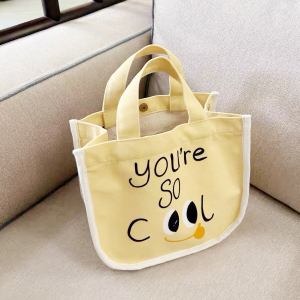 Casual Canvas Handbag with Magnetic Buckle for Women High Abrasion Resistance Ideal for Daily Matching Work and Commuting