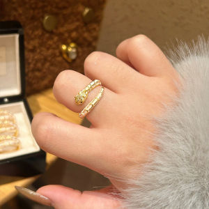 Millie Chinese Style White Snake Diamond Ring Womens Luxury Open Ring Vintage Style Lucky Year Snake Zodiac Fashion Jewelry