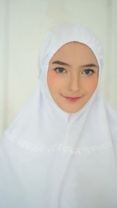 Jilbab Bergo Haji Umroh Bahan Katun Premium Hijab Jumbo Bersaku Warna Putih Hitam
