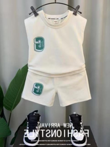 ชุดเสื้อกั๊กฤดูร้อนสำหรับเด็กชาย ชุดแฟชั่นสำหรับคุณพ่อและลูกชาย ชุดผ้าฝ้ายระบายอากาศได้ดี ชุดลำลองสำหรับเด็ก