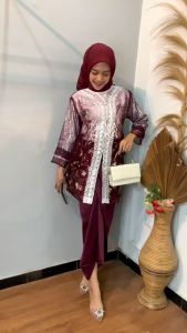Oneset Maiza Tulle Gardenia Warna Mix Renda Full Chantily Halus Setelan Inner Outer Rok Wanita Kekinian