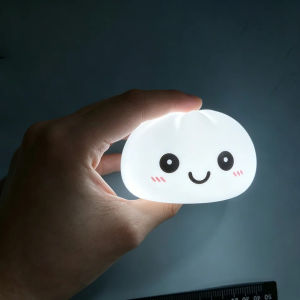 Bandai | Đèn Ngủ LED Hình Bánh Bao Mềm Mại Bằng Silicon Đồ Chơi Bóp Xả Stress Vật Trang Trí Phát Sáng Quà Tặng Dễ Thương Thẩm Mỹ Đèn Hình Bánh Bao 8cm