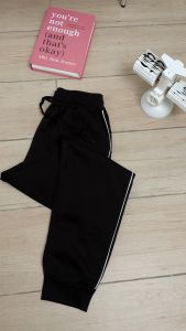 Quần jogger nữ 1 sọc nhỏ thun Poly mền mịn mát