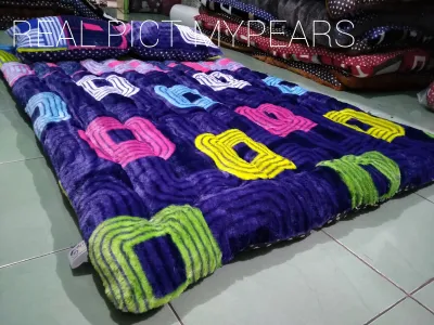 SUPER QUALITY 200x180x10 Kasur Lantai Bulu IMPORT motif
