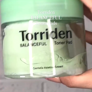 Torriden Balanceful Hyaluronic Acid Toner Pads 60 Sheets - Hypoallergenic Calming Toner for Sensitive & Combination Skin Redness Relief & Oil Control