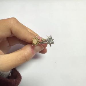 Huitan Sun Design Women Opening Ring Elegant Party Daily Imitation Opal Accessories with Bright CZ Fashion Lady Wedding Jewelry