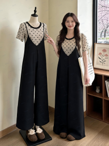 Bộ 2 Món Áo Thun và Đồ Bay Phù Hợp Giúp Gọn Gàng