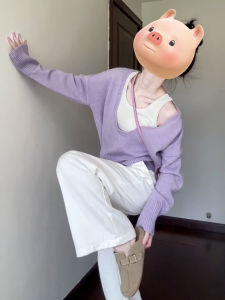 เสื้อสเวตเตอร์ถักสีม่วง คอวี แขนยาว ทรงหลวม สำหรับผู้หญิง ฤดูใบไม้ร่วง 2024 แฟชั่นเกาหลี ชุดทำงาน ชุดทำงาน