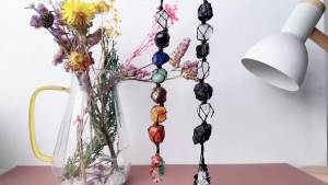 Runyangshi Natural Crystal Black Tourmaline&Clear Quartz Rough Stone Hanging Ornament with Chip Stones Tassels Reiki Healing Meditation Energy Balance Yoga Home Decor Gift