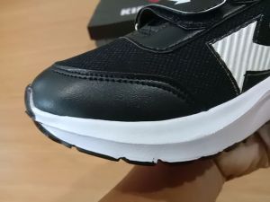 Sepatu Sekolah Anak Laki-laki & Perempuan: Tips dan Pilihan