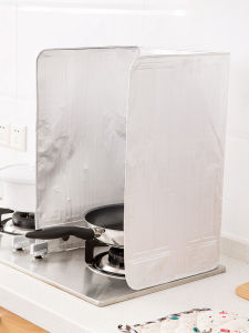 Japanese Style Kitchen Gas Stove Oil Shield Aluminum Foil Heat Insulation Board High Temperature Resistant Cooking Oil Splash Proof Board
