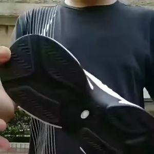 Sepatu Sneakers  Casual Pria - AL01
