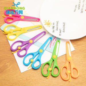 Kéo Nhựa Lưỡi Sắt Tập Cắt Giấy Thủ Công An Toàn Tiện Lợi Cho Bé Dụng Cụ Đồ Dùng Học Tập Trẻ Em Mẫu Giáo Tiều Học