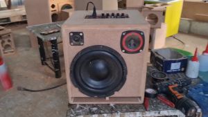 ตู้ลำโพง DIY 8นิ้ว เหล็กปั๊ม แบบง่าย((มีคลิป))เสียงดีมาก ร้องคาราโอเกะฟังเพลง ราคาถูก!