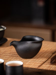 Đồ Dùng Pha Trà Gốm Sáng Tạo Cốc Công Bằng Bộ Trà Gốm Mờ Dụng Cụ Pha Trà Phụ Kiện Biển Trà Dụng Cụ Pha Trà Cổ Điển