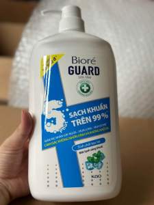Bioré Sữa Tắm Sạch Sâu Kháng Khuẩn Guard – Mát Lạnh Sảng Khoái 1.2kg