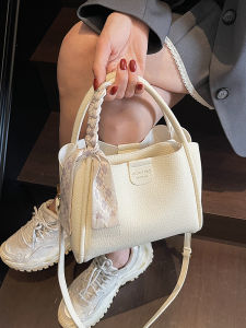 Fashionable Bucket Bag Womens Handbag Commuter Shoulder Bag Casual Versatile Crossbody Bag Soft Leather Bucket Shape Bag