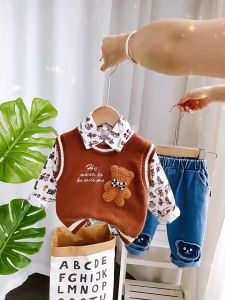 ชุดกันหนาวเด็ก เสื้อสเวตเตอร์เด็ก กั๊กไหมพรม เซ็ต3ชิ้น(เสื้อเชิ้ตแขนยาว+กางเกงยีน+เสื้อกั๊กไหมพรม)ชุดออกงานต่างๆปีใหม่ คริสมาส(1-6ปี)