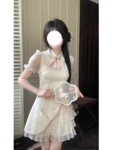 ชุดเดรสสั้นแขนสั้นสไตล์จีนใหม่ กระโปรงทรงเอเอวสูง ฤดูร้อน 2025 ชุดเดรสสั้นเอวสูงสำหรับผู้หญิงวัย 18-29 ปี