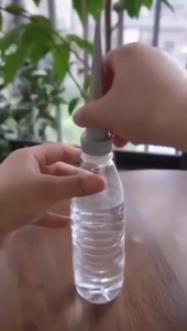 Đầu vòi tưới cây nhỏ giọt tự động có van điều chỉnh – Combo 2 cái – Gắn chai Coca Pepsi không canh