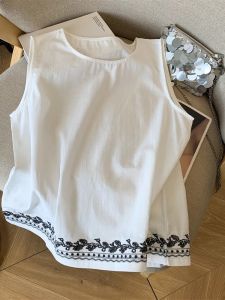 Summer 2025 New round Neck Embroidered Splicing Linen Sleeveless Top Women Thin Versatile Vest Cotton 100% Solid Color Commute Style