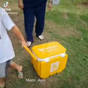 กระติกน้ำแข็ง SINGHA พรีเมี่ยม กระติกสิงห์ 15 ลิตร ขนาดสูงสุด สามารถกางเป็นโต๊ะได้ เช่นกัน เครื่องดื่มความเย็น 200 ลิตร